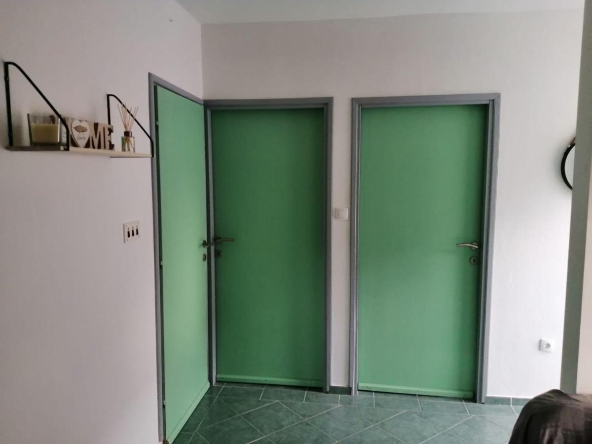 Holiday House Lara Starigrad Paklenica Exterior foto