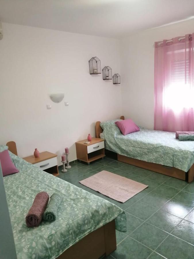 Holiday House Lara Starigrad Paklenica Exterior foto