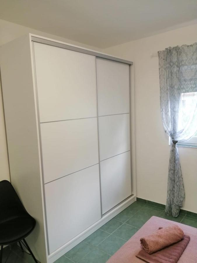 Holiday House Lara Starigrad Paklenica Exterior foto